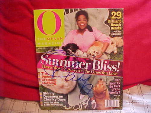 OPRAH WINFREY SIGNED O MAGAZINE JULY 2011 Collectible Memorabilia