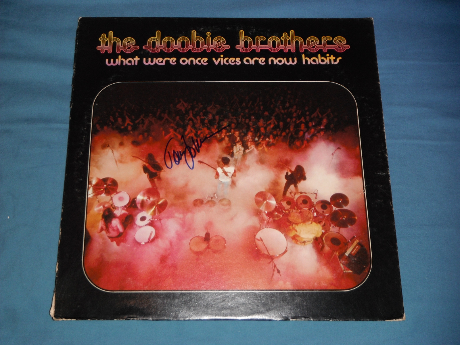 THE DOOBIE BROTHERS WHAT WERE ONCE VICES TOM JOHNSTON SIGNED VINYL ALBUM Collectible Memorabilia