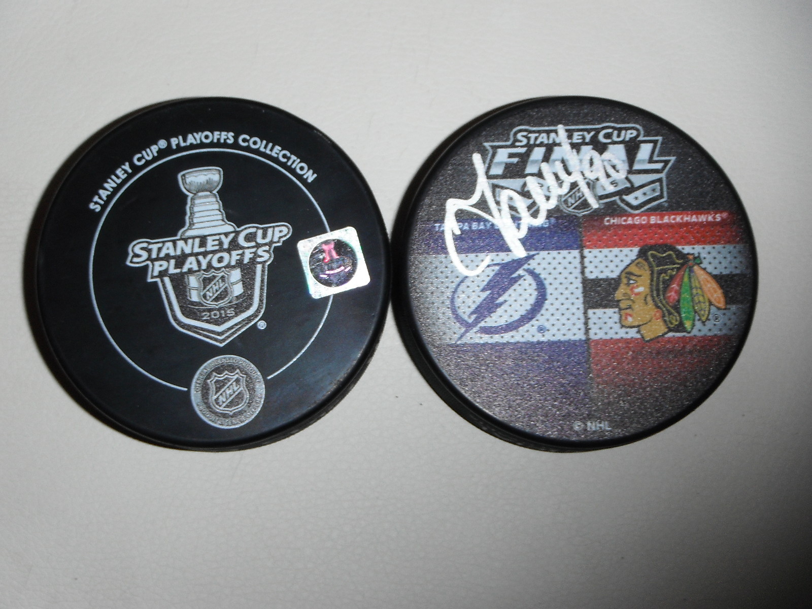 TAMPA BAY LIGHTNING VLADISLAV NAMESTNIKOV SIGNED 2015 STANLEY CUP PUCK BB Collectible Memorabilia