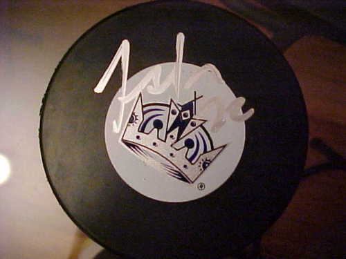 LOS ANGELES KINGS TREVOR LEWIS SIGNED PUCK Collectible Memorabilia