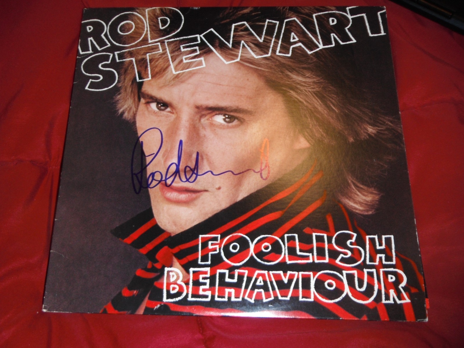 ROD STEWART SIGNED FOOLISH BEHAVIOR VINYL ALBUM Collectible Memorabilia