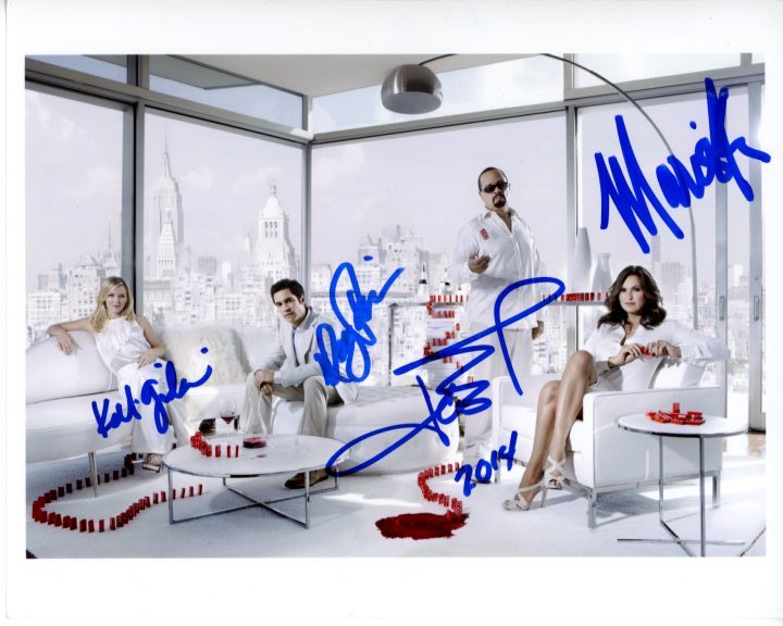 LAW & ORDER SVU signed CAST photo MARISKA HARGITAY ICE T DANNY PINO KELLI G Collectible Memorabilia