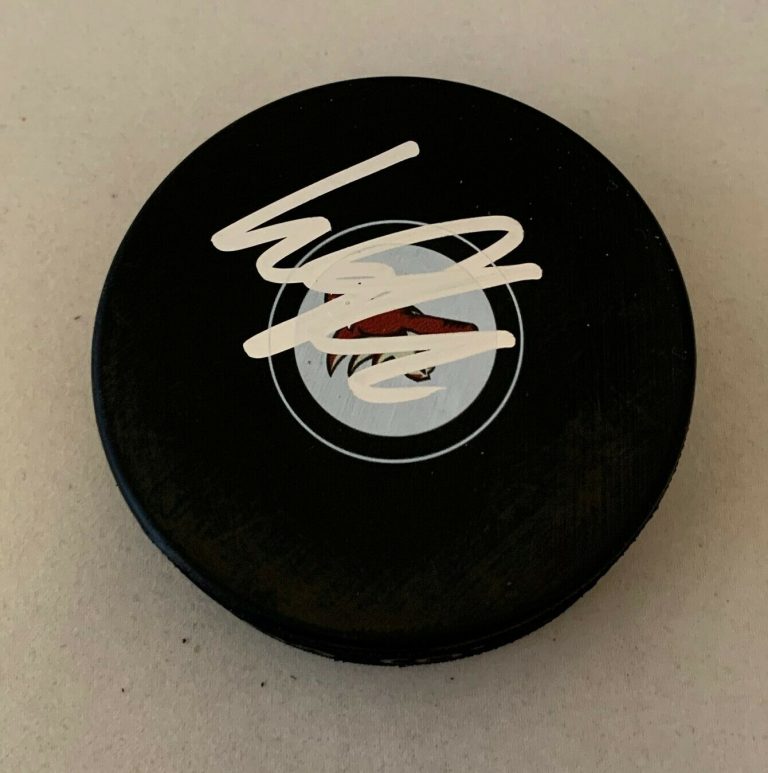 CHRISTIAN DVORAK SIGNED ARIZONA COYOTES PUCK AUTOGRAPHED 2  COLLECTIBLE MEMORABILIA