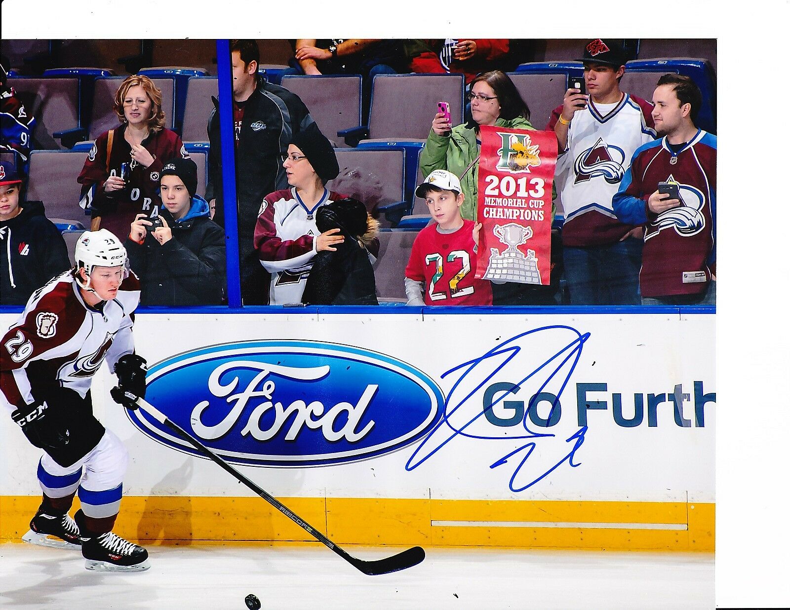 Nathan MacKinnon Colorado Avalanche Signed Autographed 8 x 10 Photo –