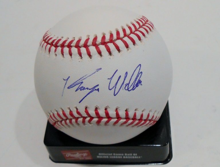 KEENYN WALKER SIGNED OFFICIAL MAJOR LEAGUE GAME BASEBALL W/COA WHITE SOX  COLLECTIBLE MEMORABILIA