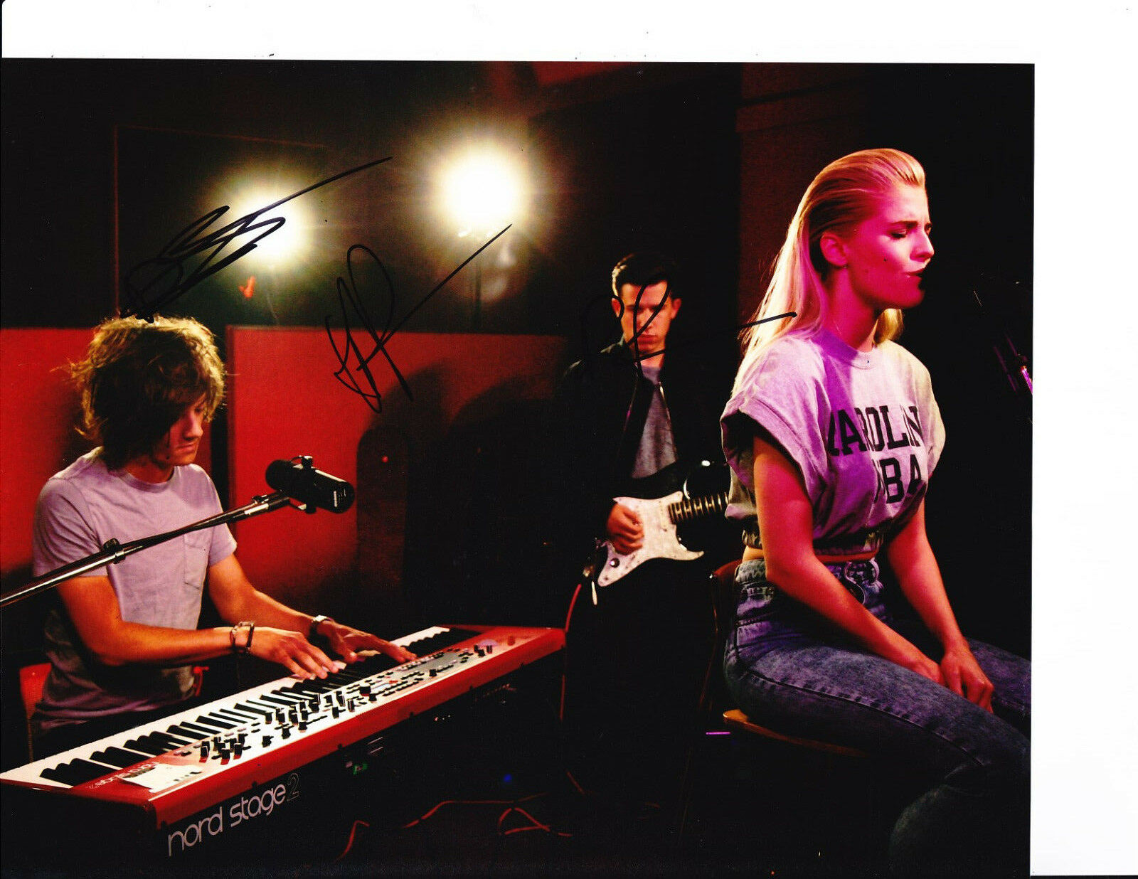 GROUPLOVE GROUP SIGNED IN THE STUDIO 8X10 HANNAH HOOPER Collectible ...