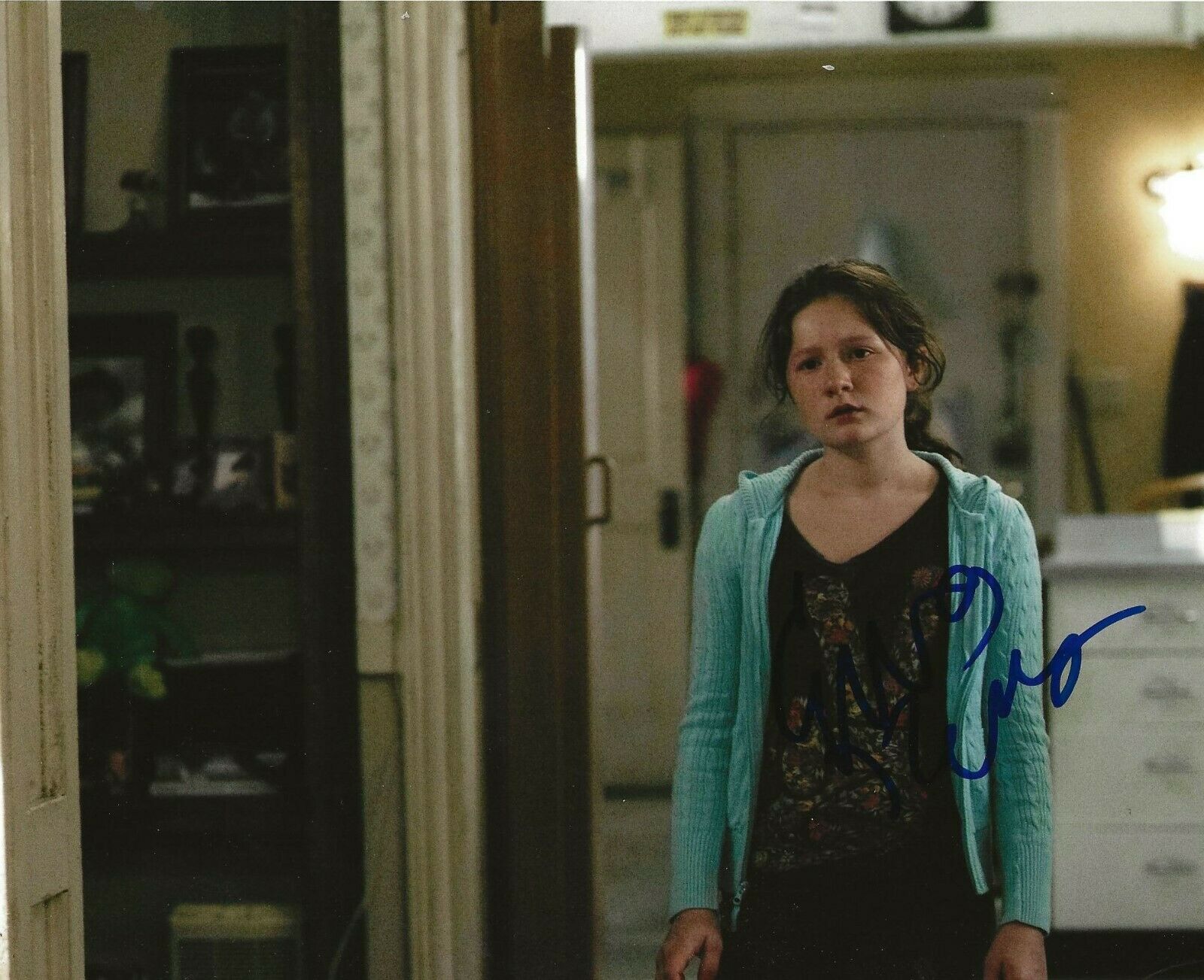 Emma Kenney Signed Shameless 8x10 Photo Autographed Debbie Gallagher 7 Collectible Memorabilia