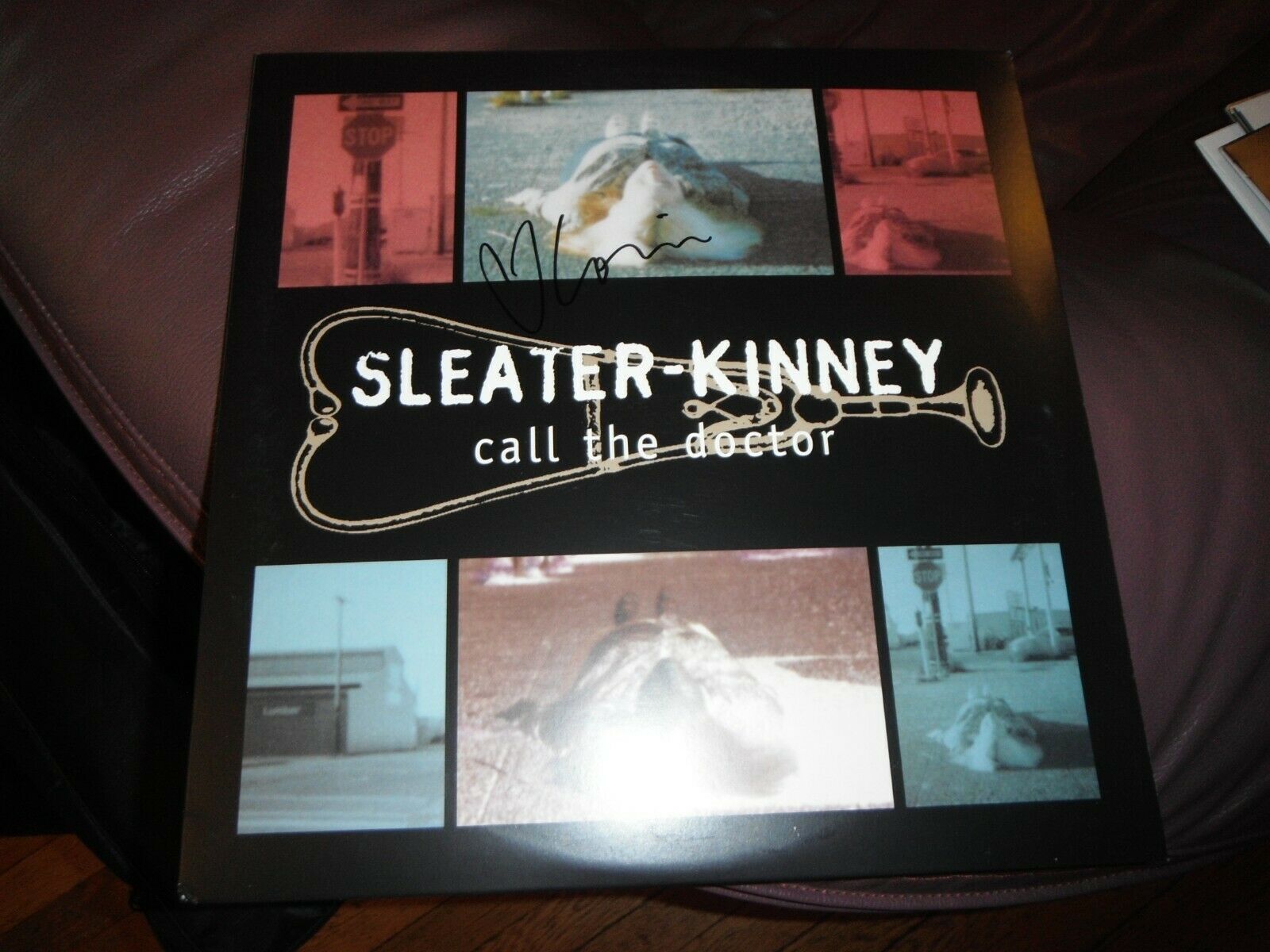 SLEATER KINNEY CORIN TUCKER SIGNED CALL THE DOCTOR VINYL ALBUM Collectible Memorabilia
