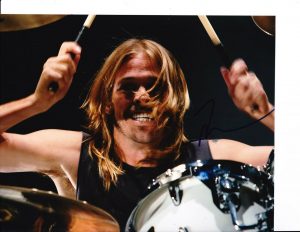 FOO FIGHTERS DRUMMER TAYLOR HAWKINGS SIGNED CLOSE UP 8X10  COLLECTIBLE MEMORABILIA