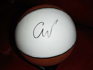 CHICAGO BULLS COBY WHITE SIGNED MINI WHITE LEATHER BALL TARHEELS  COLLECTIBLE MEMORABILIA