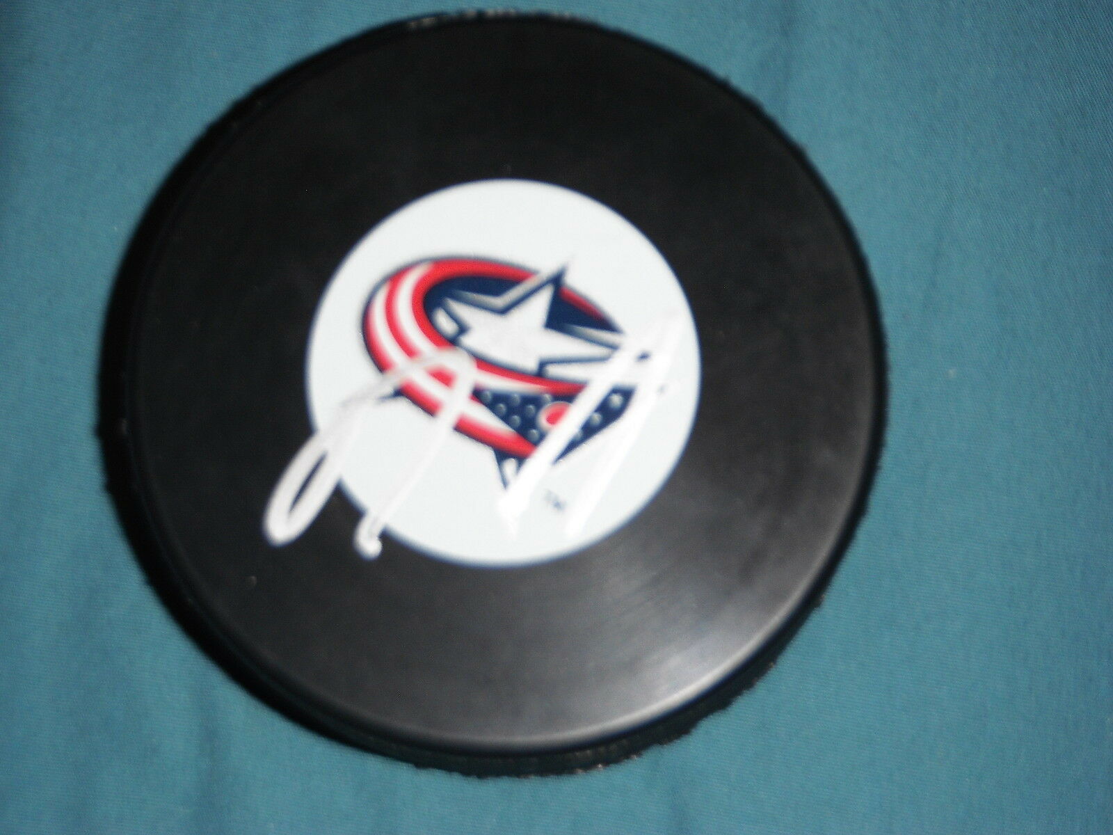 COLUMBUS BLUE JACKETS RYAN JOHANSEN SIGNED PUCK Collectible Memorabilia