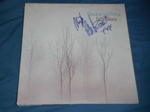 FLEETWOOD MAC MICK FLEETWOOD SIGNED BARE TREES VINYL ALBUM  COLLECTIBLE MEMORABILIA