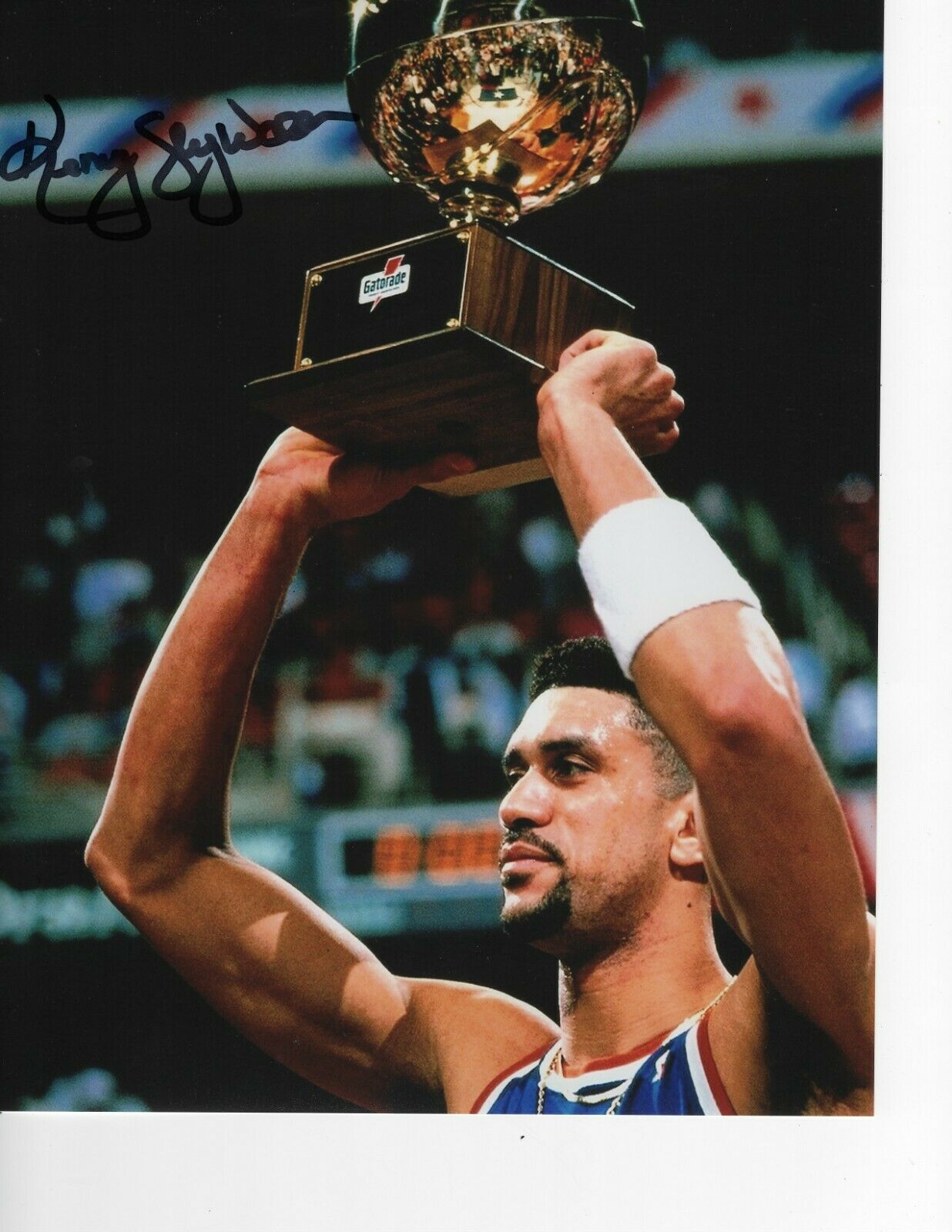 NEW YORK KNICKS KENNY WALKER SIGNED DUNK CHAMPIONSHIP 8X10 Collectible