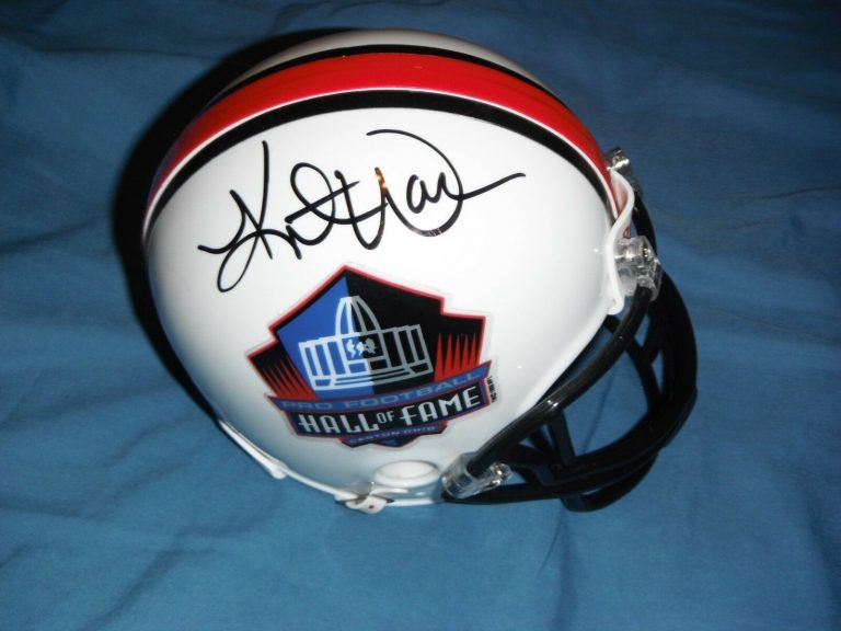 ST. LOUIS RAMS KURT WARNER SIGNED RIDDELL HALL OF FAME MINI HELMET  COLLECTIBLE MEMORABILIA