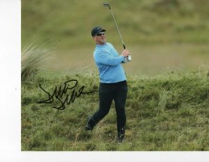 DAVID DUVAL SIGNED 8X10 PRO GOLFER HITTING OUT OF THE ROUGH  COLLECTIBLE MEMORABILIA