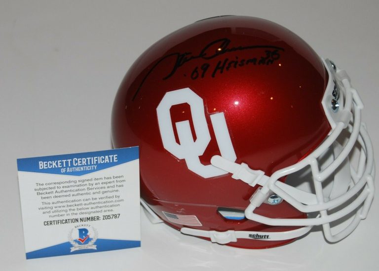 STEVE OWENS SIGNED (OKLAHOMA SOONERS) MINI FOOTBALL HELMET BECKETT BAS Z05797  COLLECTIBLE MEMORABILIA
