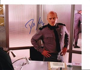 BREAKING BAD DEAN NORRIS SIGNED IN THE OFFICE 8X10  COLLECTIBLE MEMORABILIA