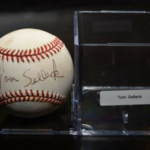 TOM SELLECK signed autographed RAWLINGS baseball Collectible Memorabilia
