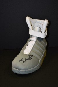 MICHAEL J FOX BACK TO THE FUTURE SIGNED SNEAKER PROOF AUTOGRAPH PSA WITNESS C  COLLECTIBLE MEMORABILIA