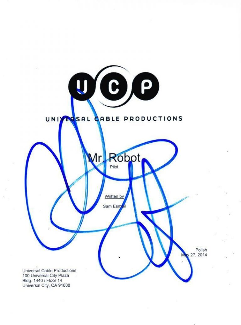 MR. ROBOT CHRISTIAN SLATER SIGNED PILOT SCRIPT AUTHENTIC AUTOGRAPH COA  COLLECTIBLE MEMORABILIA