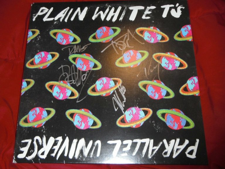PLAIN WHITE T’S SIGNED PARALLEL UNIVERSE VINYL ALBUM 2B  COLLECTIBLE MEMORABILIA