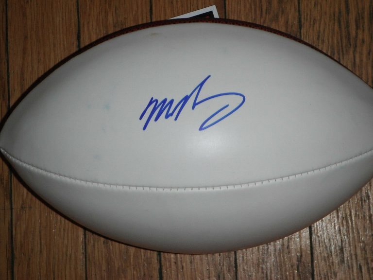 CHICAGO BEARS MIKE SINGLETARY SIGNED WHITE PANEL FOOTBAL  COLLECTIBLE MEMORABILIA