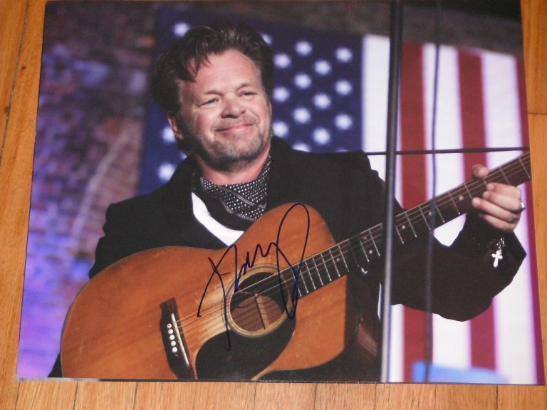 JOHN MELLENCAMP SIGNED AMERICAN FLAG BACKGROUND 16X20  COLLECTIBLE MEMORABILIA