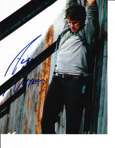 THE WALKING DEAD AUSTIN NICHOLS SIGNED HANGING ON 8X10  COLLECTIBLE MEMORABILIA