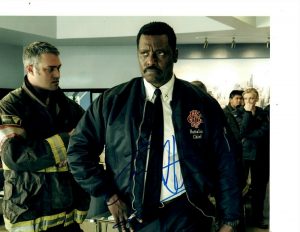 CHICAGO FIRE EAMONN WALKER SIGNED WITH TAYLOR KINNEY 8X10 WALLACE BODEN  COLLECTIBLE MEMORABILIA