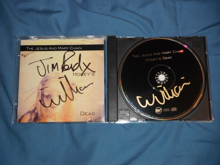 THE JESUS AND MARY CHAIN GROUP SIGNED HONEYS DEAD CD COVER  COLLECTIBLE MEMORABILIA