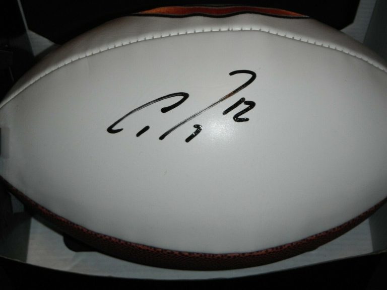 CHICAGO BEARS ALLEN ROBINSON SIGNED WHITE LEATHER FOOTBALL  COLLECTIBLE MEMORABILIA