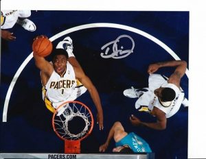 INDIANA PACERS IKE DIOGU SIGNED 8X10  COLLECTIBLE MEMORABILIA