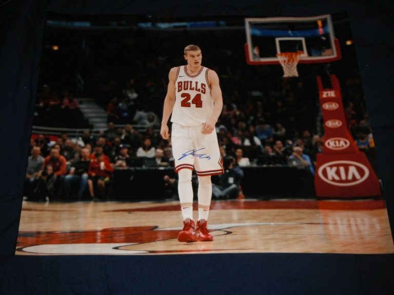 CHICAGO BULLS LAURI MARKKANEN SIGNED 16X20 RED JERSEY  COLLECTIBLE MEMORABILIA