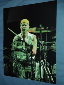 RED HOT CHILI PEPPERS CHAD SMITH SIGNED DRUMMING 11X14  COLLECTIBLE MEMORABILIA