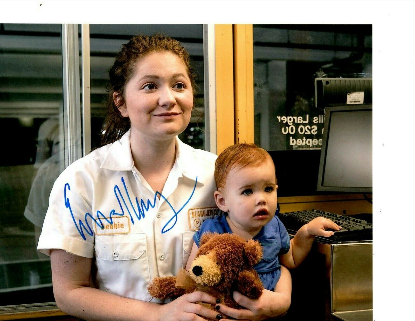 Shameless Debbie Gallagher Emma Kenney Signed 8x10 Collectible Memorabilia Autographia