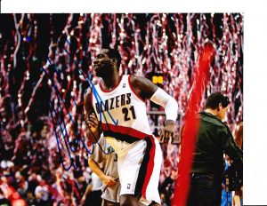 PORTLAND TRAILBLAZERS JJ HICKSON SIGNED CELEBRATION 8X10  COLLECTIBLE MEMORABILIA