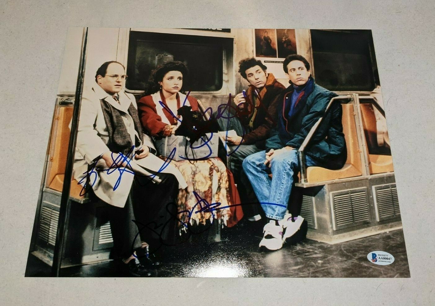 JERRY SEINFELD  signed autographed photo COA Hologram main image 0