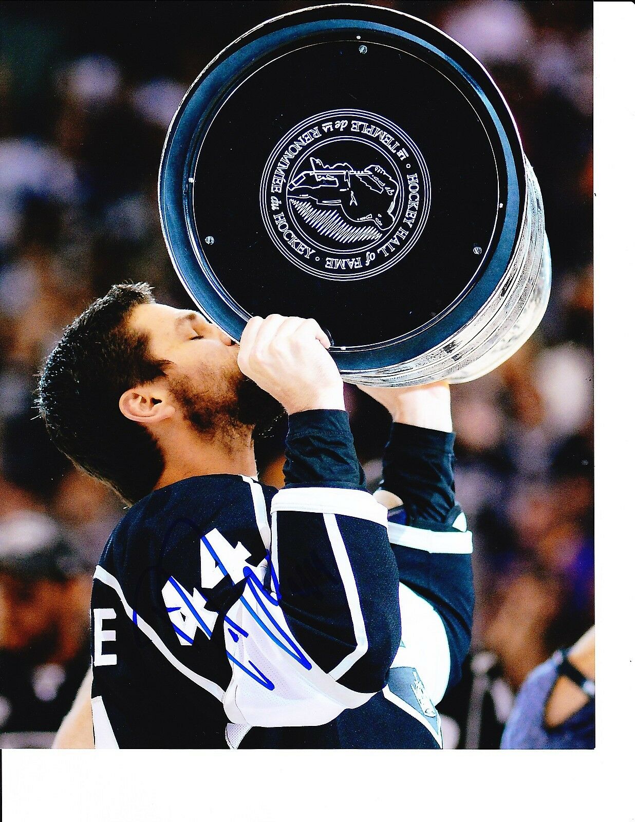 los-angeles-kings-davis-drewiske-signed-kissing-stanley-cup-8x10