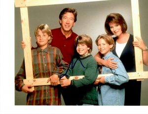 TIM ALLEN SIGNED HOME IMPROVEMENT PICTURE FRAME 8X10  COLLECTIBLE MEMORABILIA
