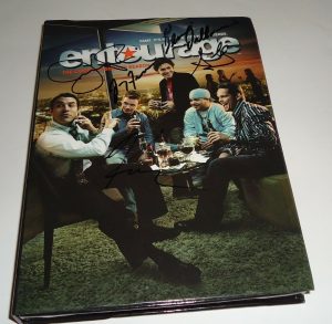ENTOURAGE CAST SIGNED SEASON 2 COMPLETE SET W/COA GRENIER PIVEN DILLON FERRARA  COLLECTIBLE MEMORABILIA