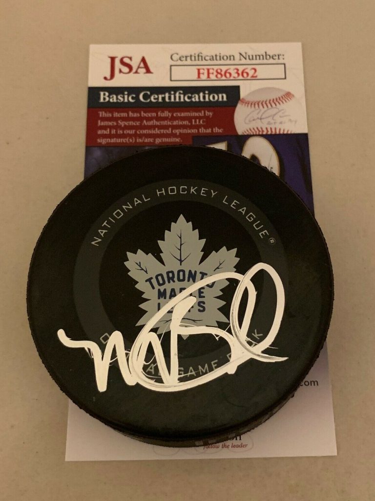 MIKE BABCOCK SIGNED TORONTO MAPLE LEAFS OFFICIAL GAME PUCK AUTOGRAPHED JSA  COLLECTIBLE MEMORABILIA