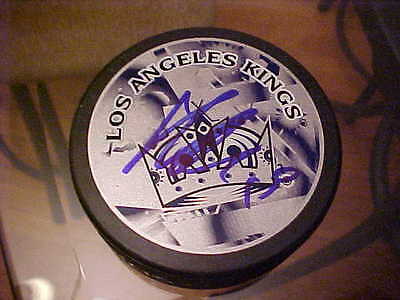 LOS ANGELES KINGS DUSTIN PENNER SIGNED HOCKEY PUCK Collectible Memorabilia