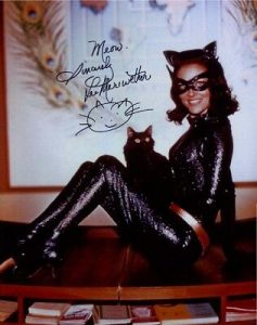 LEE MERIWETHER SIGNED 11×14 BATMAN CATWOMAN PHOTO W/ HOLOGRAM COA  COLLECTIBLE MEMORABILIA