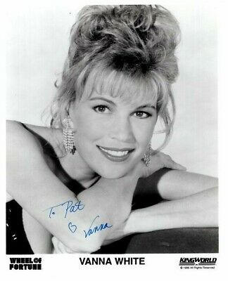 VANNA WHITE Autographed Signed WHEEL OF FORTUNE Photograph - To Pat