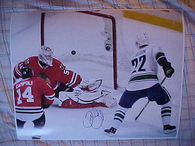 VANCOUVER CANUCKS DANIEL SEDIN SIGNED 16X20 Collectible Memorabilia
