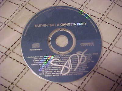 SNOOP DOGG SIGNED NUTHIN BUT A GANSTA PARTY CD  COLLECTIBLE MEMORABILIA