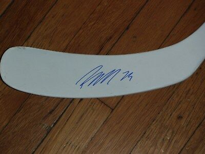 WINNIPEG JETS PATRIK LAINE SIGNED CCM 1 PIECE HOCKEY STICK  COLLECTIBLE MEMORABILIA