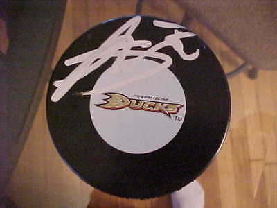ANAHEIM DUCKS ANDREAS LILJA SIGNED PUCK  COLLECTIBLE MEMORABILIA