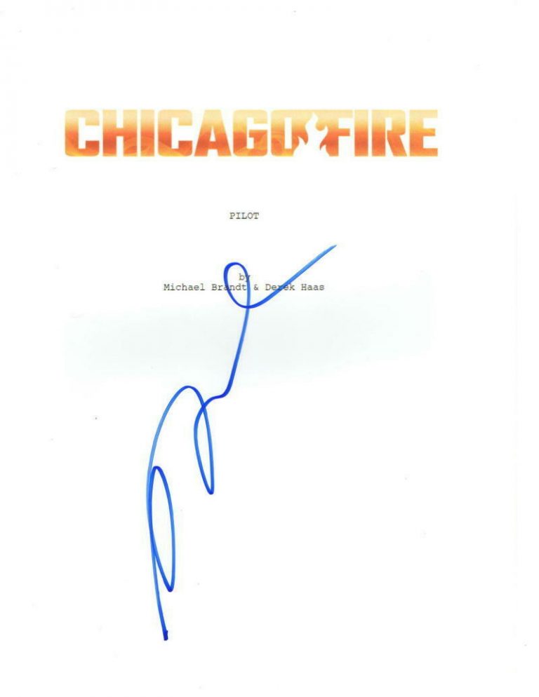 MONICA RAYMUND SIGNED CHICAGO FIRE PILOT EPISODE SCRIPT AUTHENTIC AUTOGRAPH COA  COLLECTIBLE MEMORABILIA