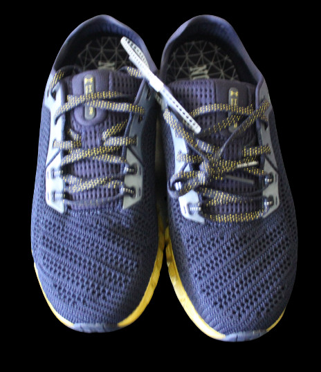 WOMEN’S UNDER ARMOUR NOTRE DAME TEAM SHOES SIZE 10 HOVR 3022648-402 BRAND NEW COLLECTIBLE MEMORABILIA